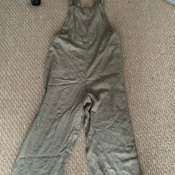 Hollister jumpers - 22 each - Picture 11 of 12